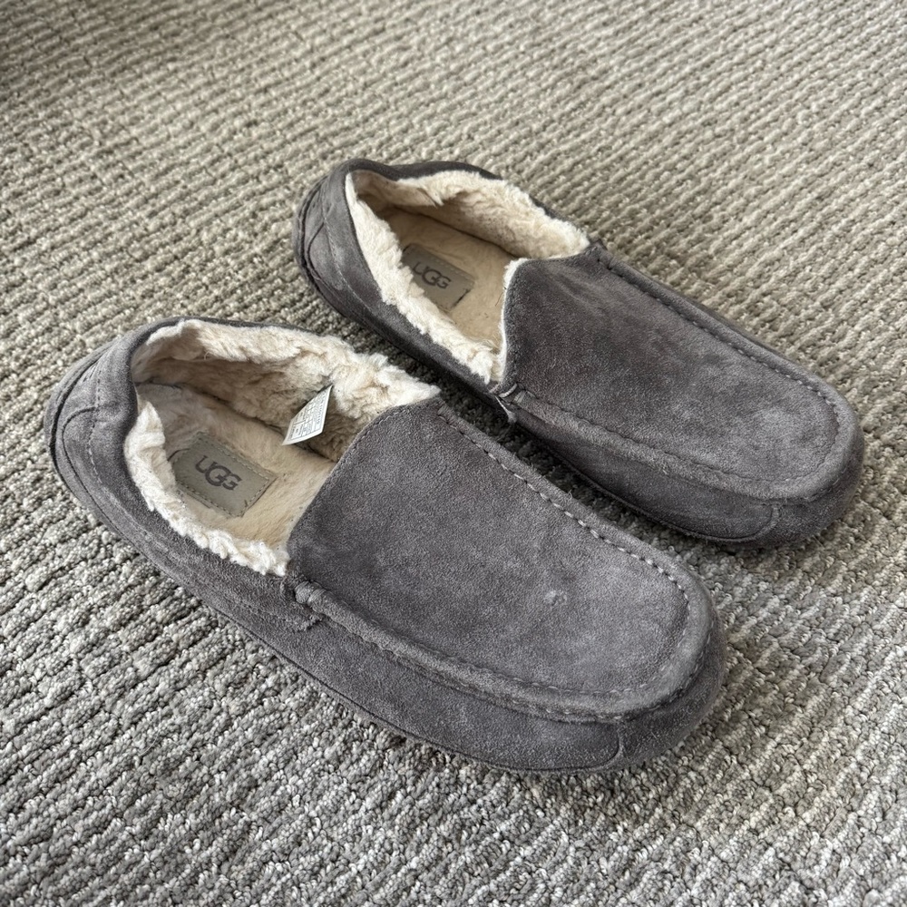 UGG Men's Charcoal Suede Ascot Loafer Slippers